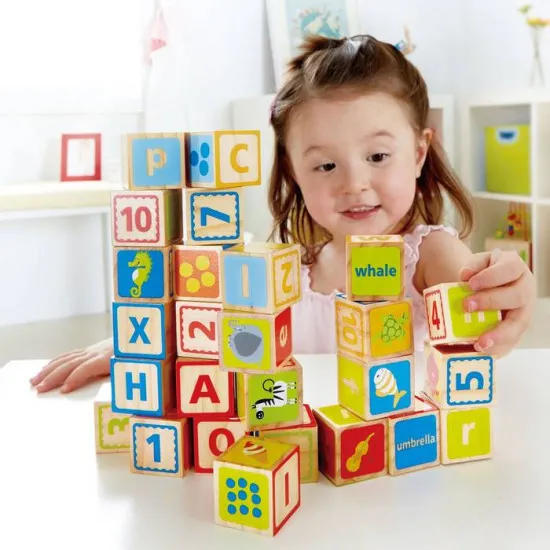 Hape E0419A Jucărie din lemn - Cuburi ABC