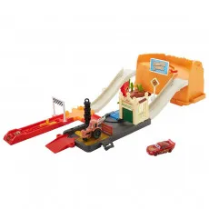 Hot Wheels HDP02 Набор игровой City Super Twist Tire Shop Hot Wheels HDP02 Набор игровой City Super Twist Tire Shop