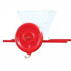 Zdrobitor de struguri Vatavu GC-C2, 25 kg, vopsit, role aluminiu Zdrobitor de struguri Vatavu GC-C2, 25 kg, vopsit, role aluminiu