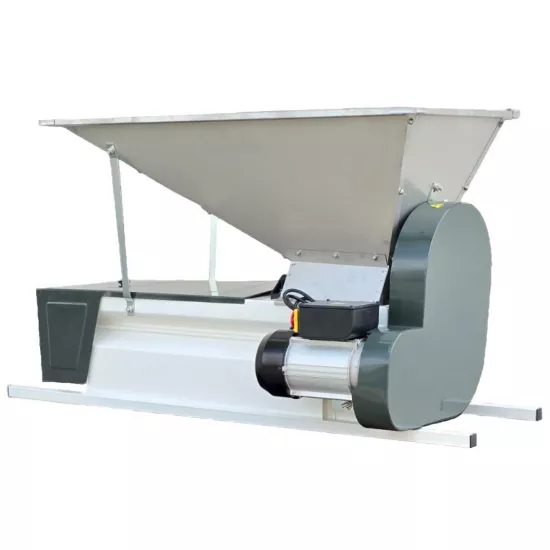 Zdrobitor de struguri Vatavu LM 30 W-2, 45 kg, semi inox, role aluminiu